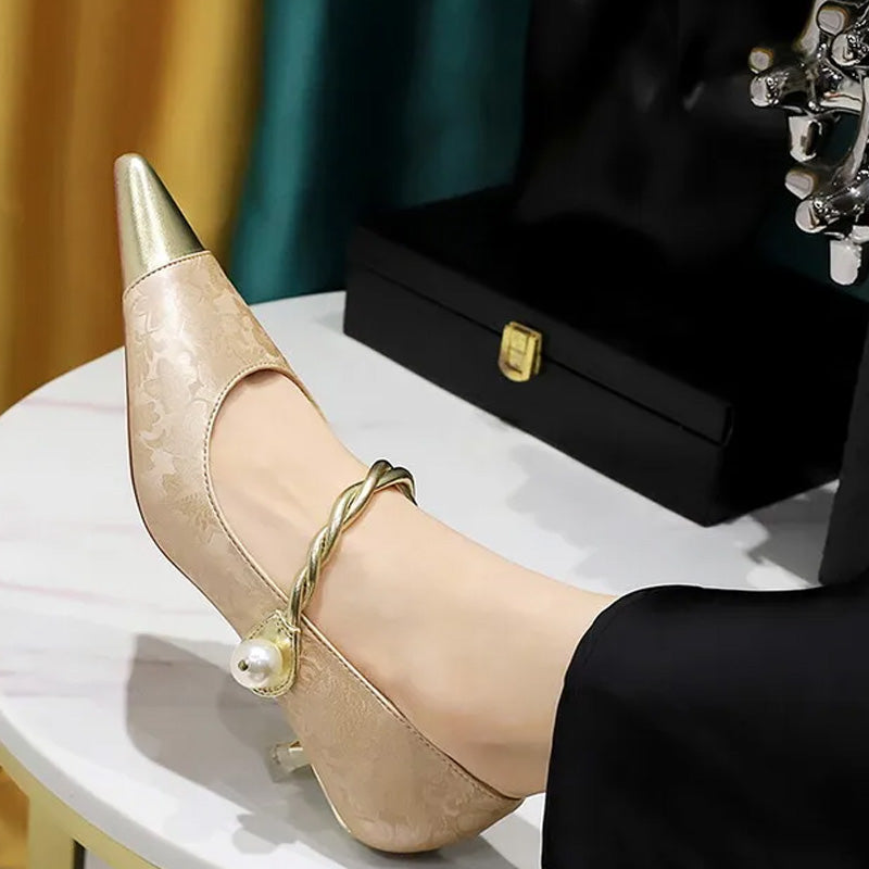 Caroline Pointed Pumps