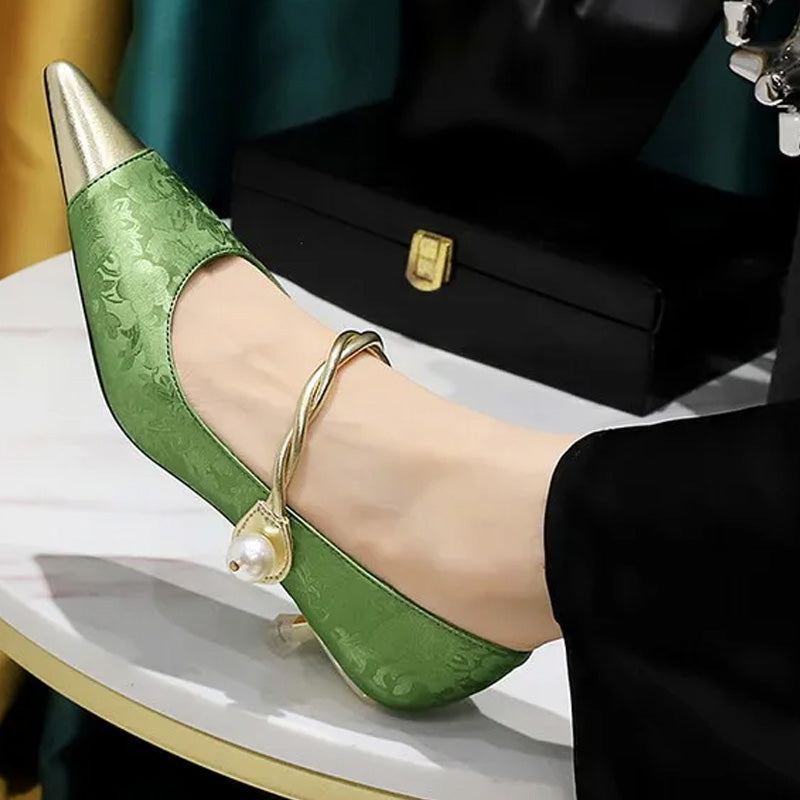 Caroline Pointed Pumps