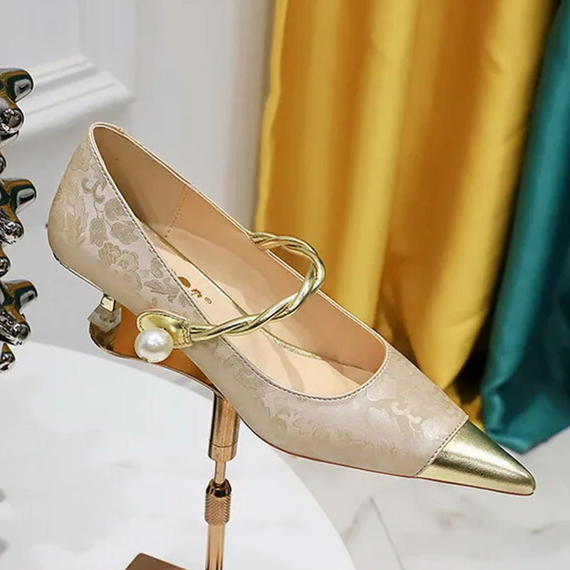 Caroline Pointed Pumps