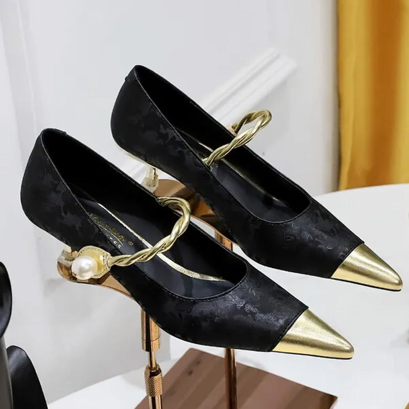 Caroline Pointed Pumps